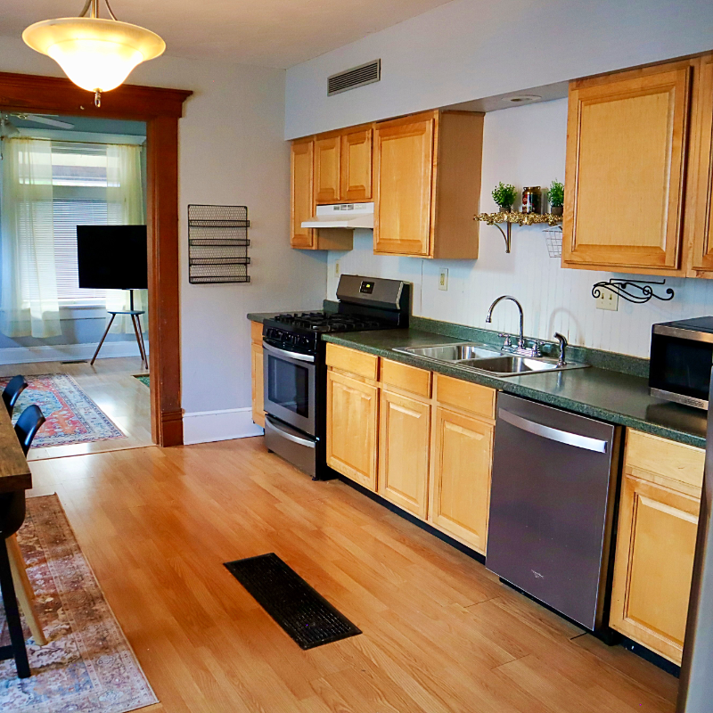 796 Ebner St - Photo 5 of 15