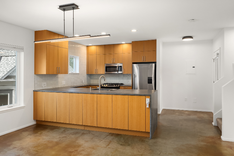 243 11th Ave - Photo 3 of 16