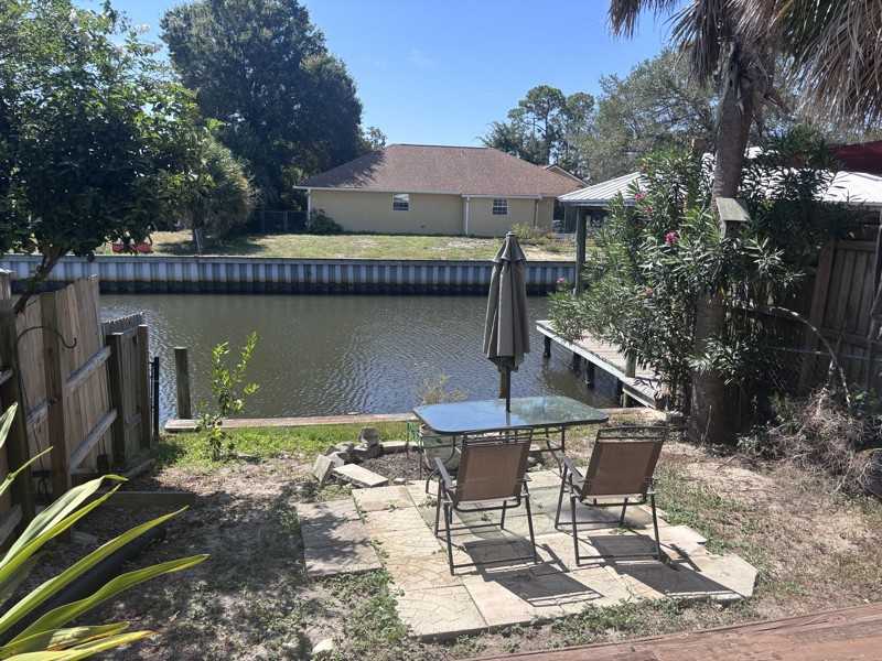 1209 Capri Dr #C - Photo 4 of 15