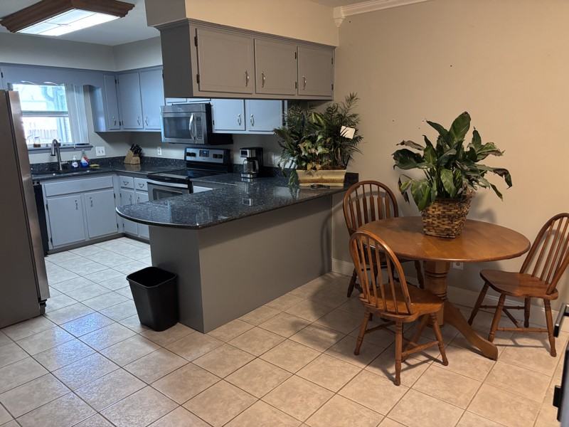 1209 Capri Dr #C - Photo 7 of 15