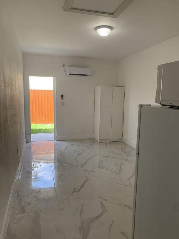 9798 Southwest 158th Street - Photo 3 of 6