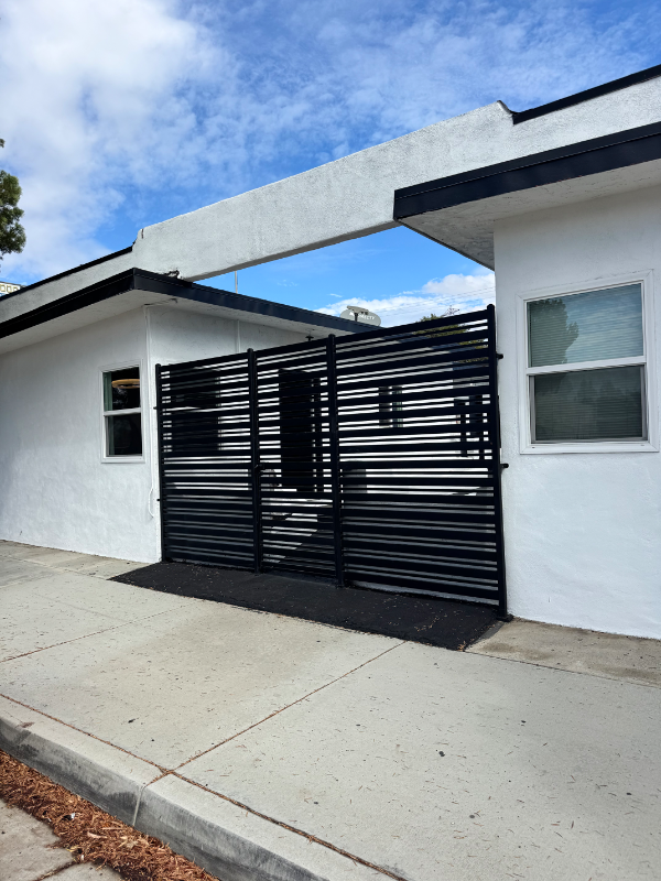 2616 W Beverly Blvd #4 - Photo 2 of 6