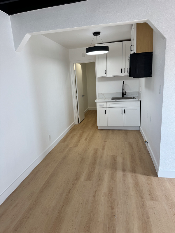 2616 W Beverly Blvd #4 - Photo 3 of 6