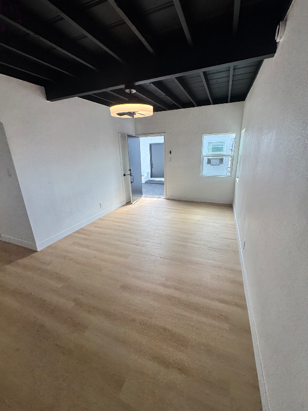 2616 W Beverly Blvd #4 - Photo 4 of 6