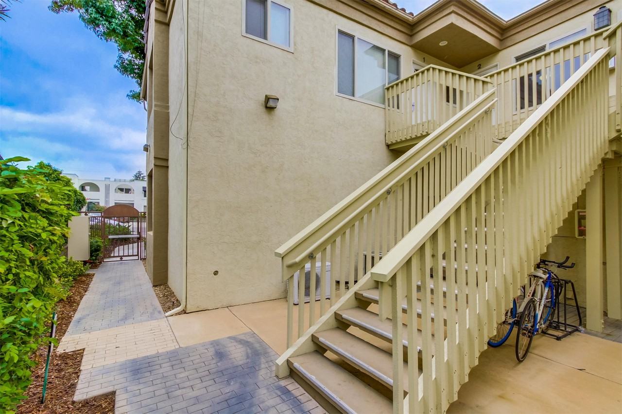 2123 Garnet Avenue - Photo 3 of 26