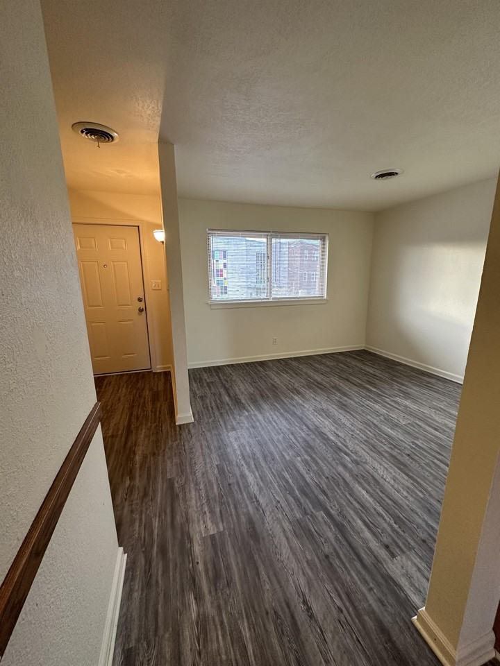 Icon Estates - Photo 2 of 10