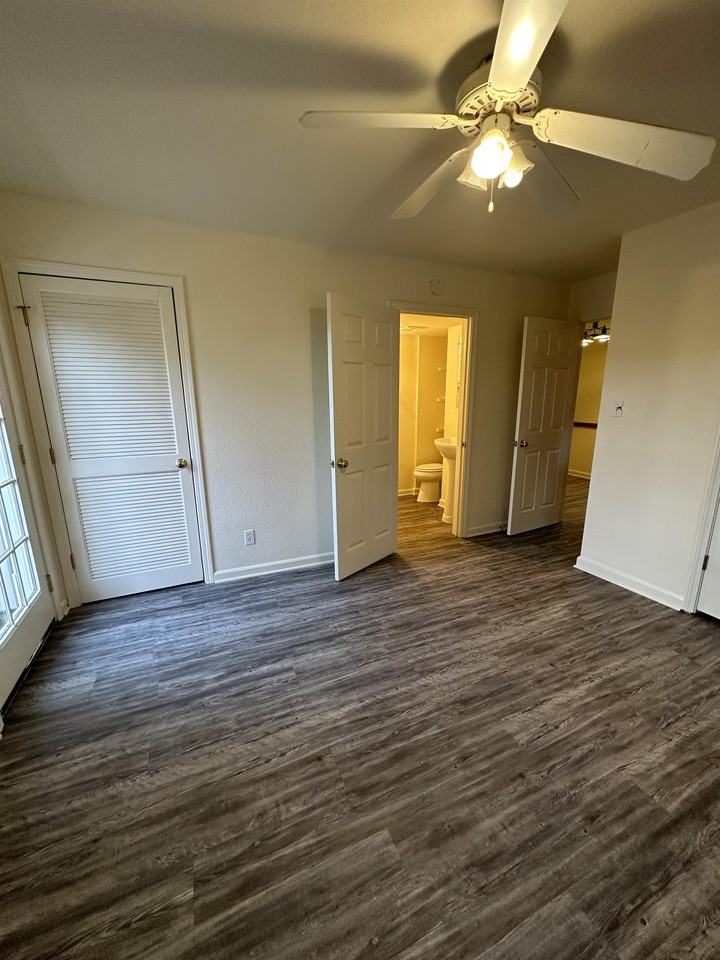 Icon Estates - Photo 5 of 10