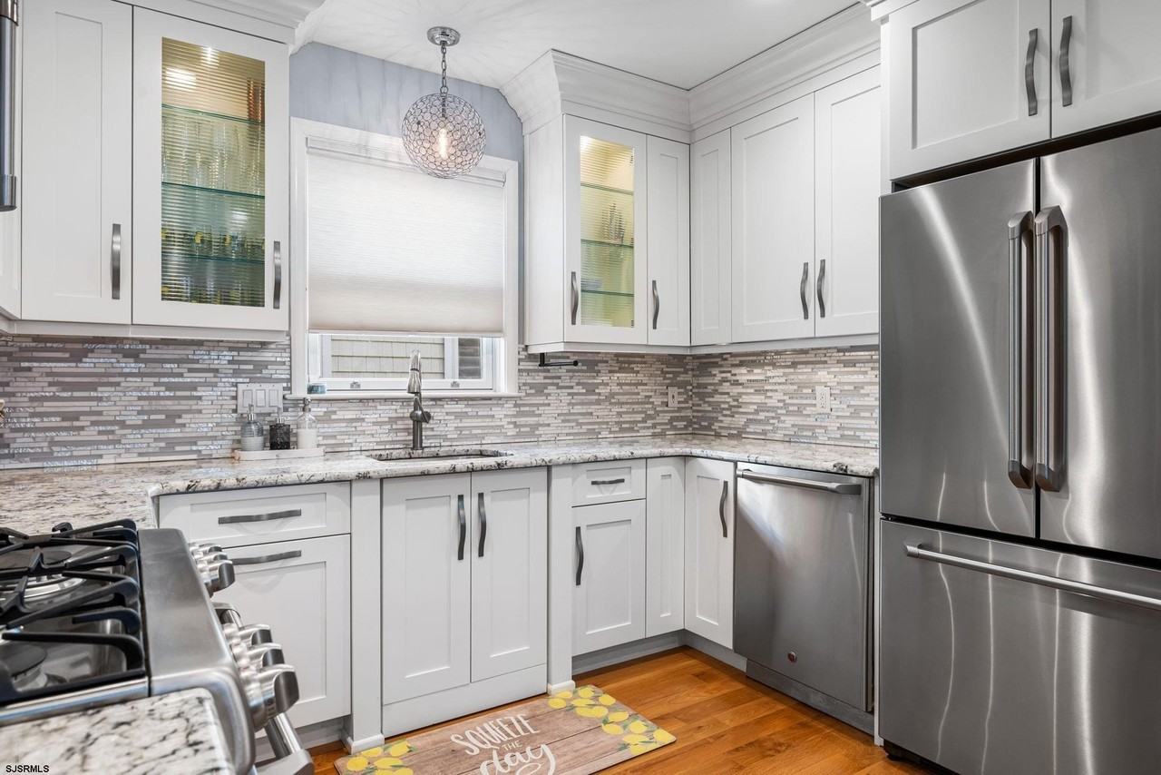 12 S Jerome Ave - Photo 7 of 49