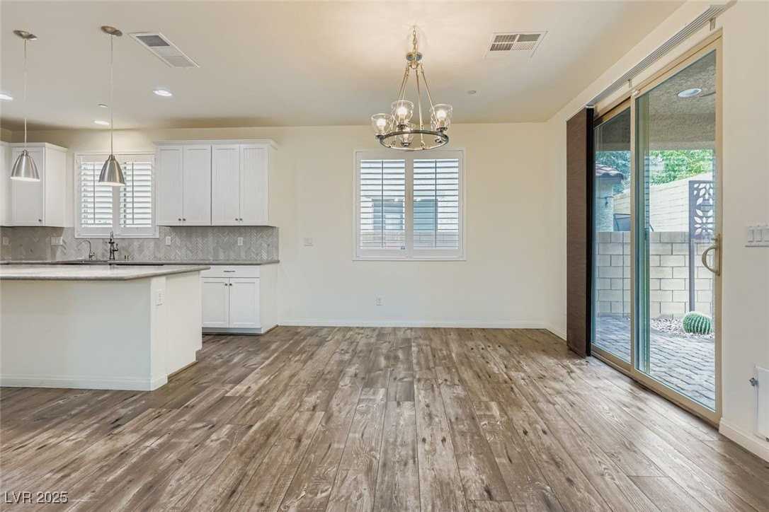 340 Mezzaforte St - Photo 5 of 39