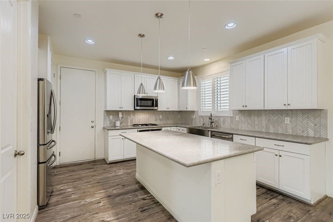 340 Mezzaforte St - Photo 6 of 39