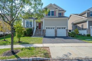 8 Comstock Ln - Photo 1 of 1