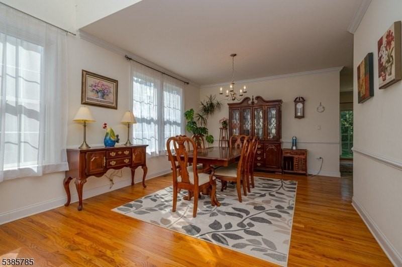 8 Comstock Ln - Photo 6 of 33