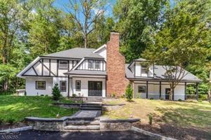 featured image of 9 Jones Dr