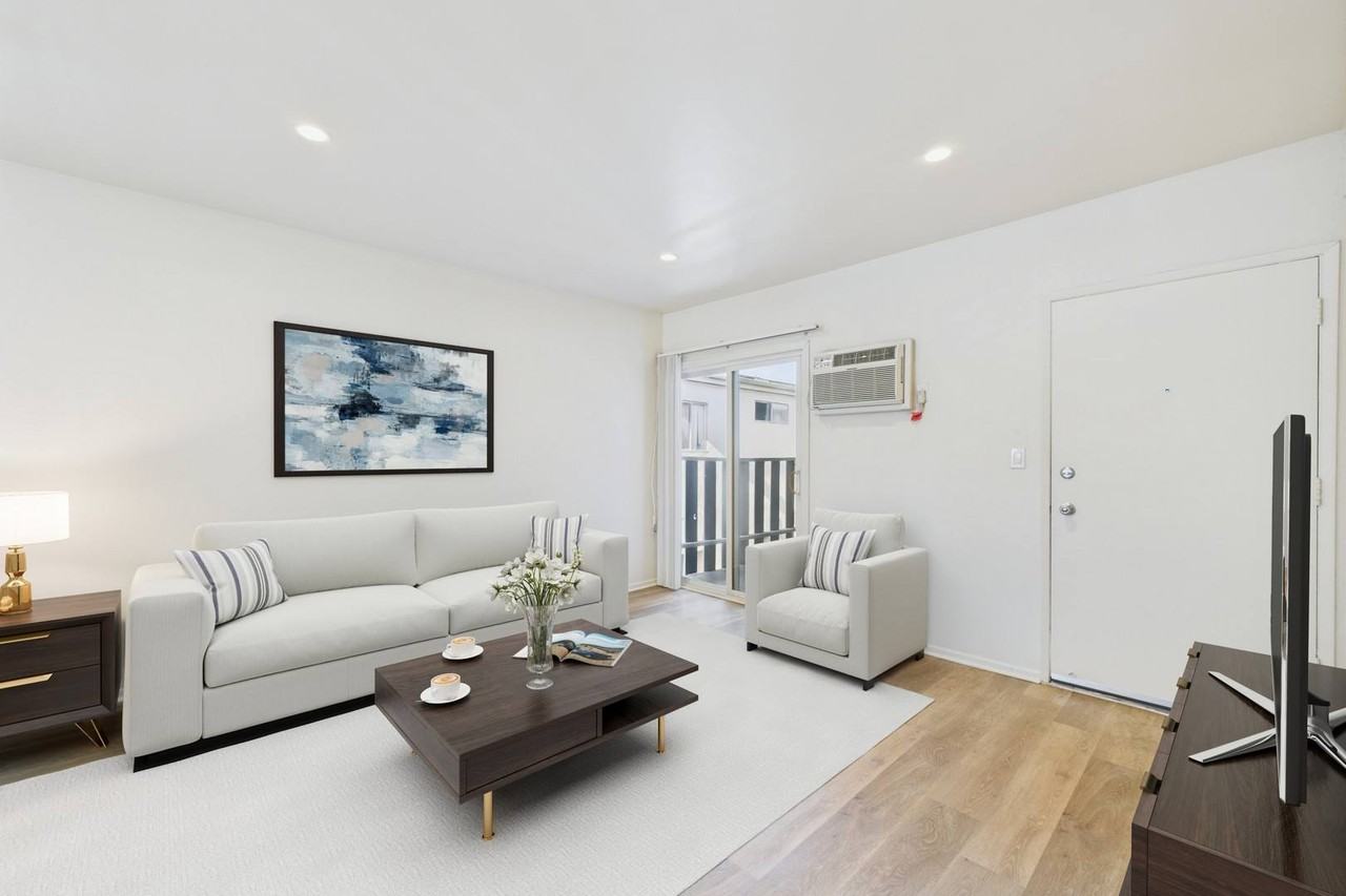 Aqua North - Photo 5 of 50