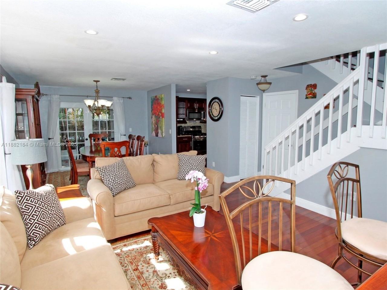 21453 Sw 91st Ave - Photo 3 of 37