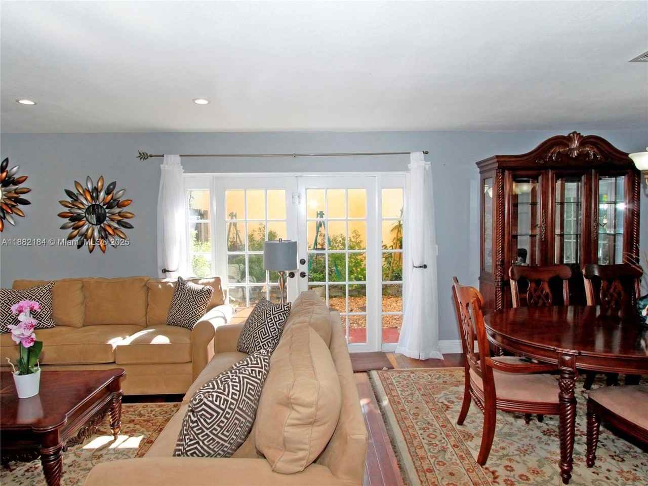 21453 Sw 91st Ave - Photo 5 of 37