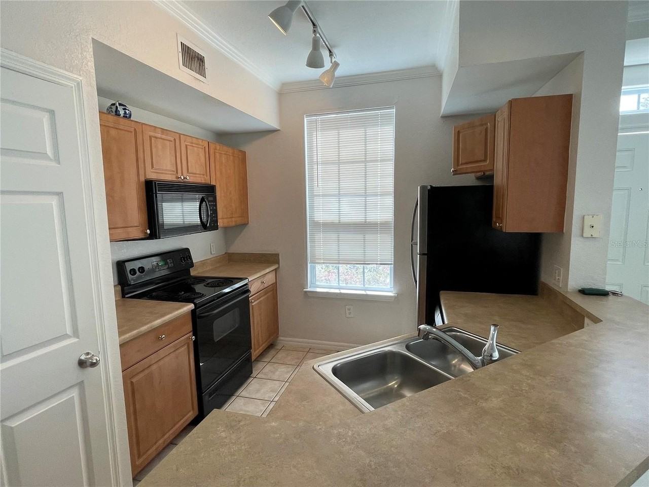 5500 Rosehill Rd #103 - Photo 2 of 6