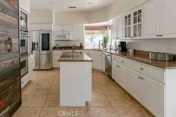 44451 Kings Canyon Ln - Photo 2 of 30