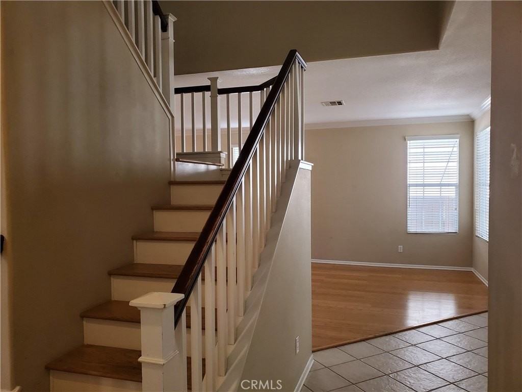 23641 Groveland Place - Photo 7 of 43