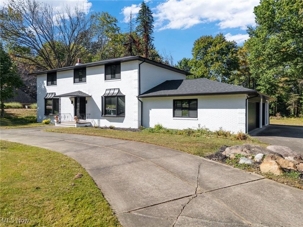 6713 Farview Rd - Photo 2 of 43