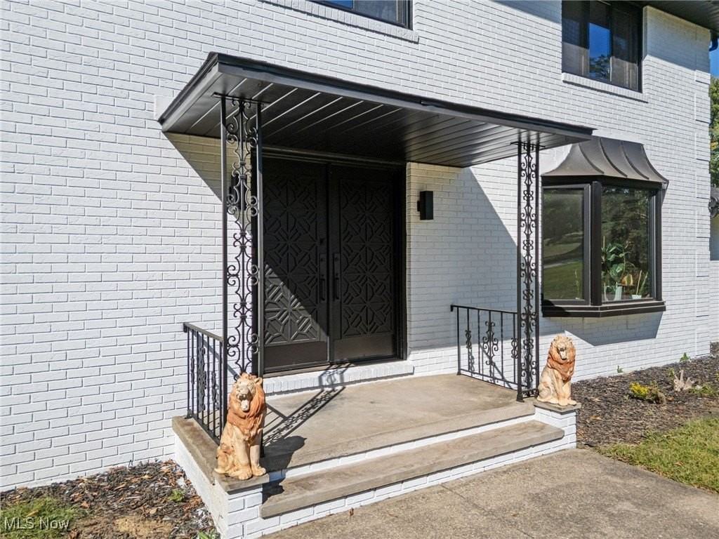 6713 Farview Rd - Photo 3 of 43