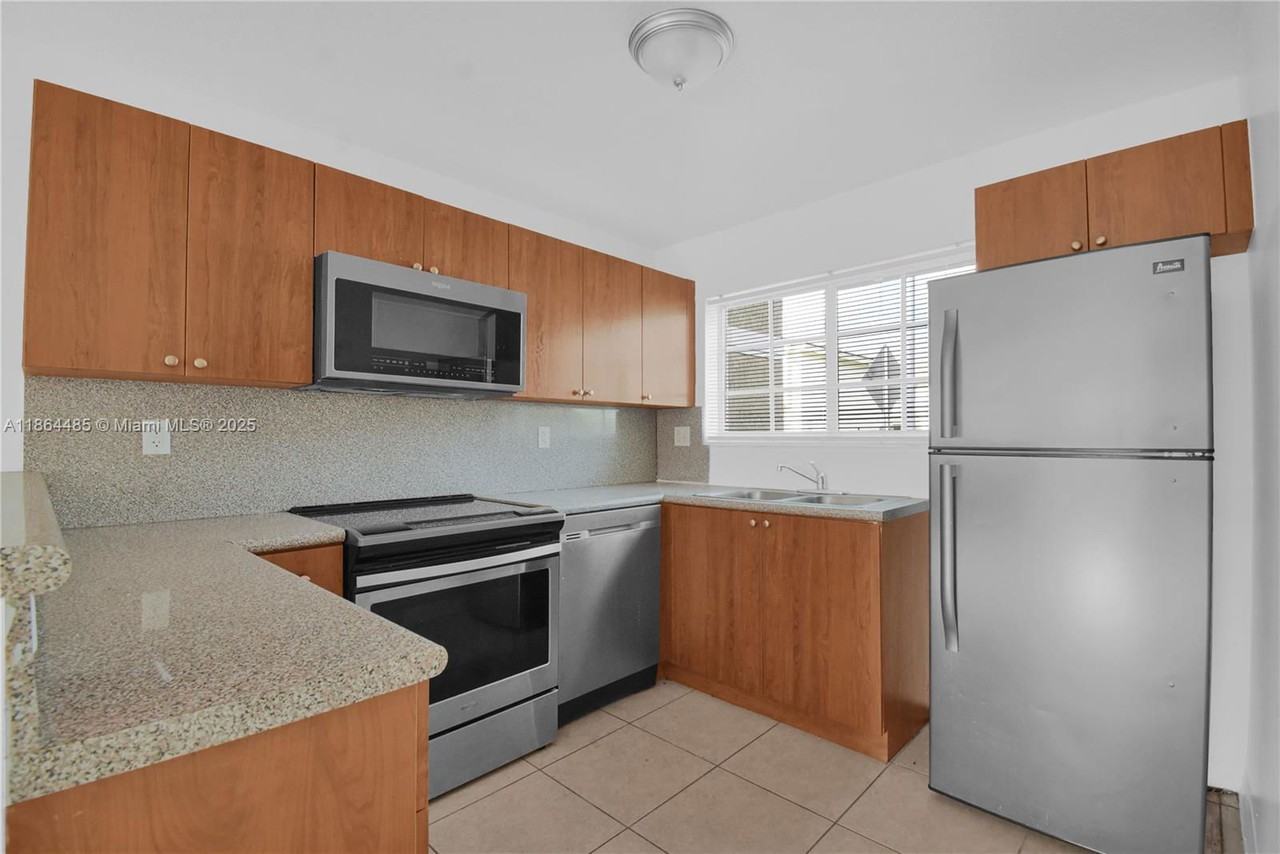 13958 Sw 260th St - Photo 2 of 8