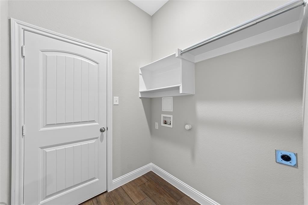 312 Pennington Rd - Photo 4 of 9