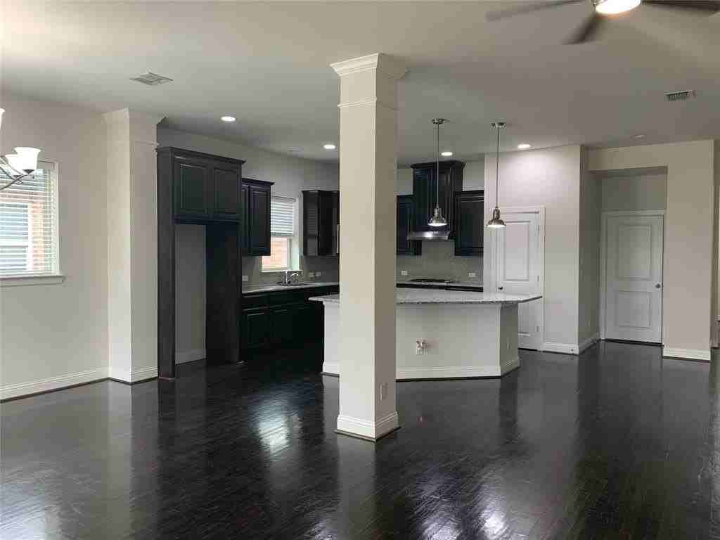 217 Lilypad Bnd - Photo 5 of 40