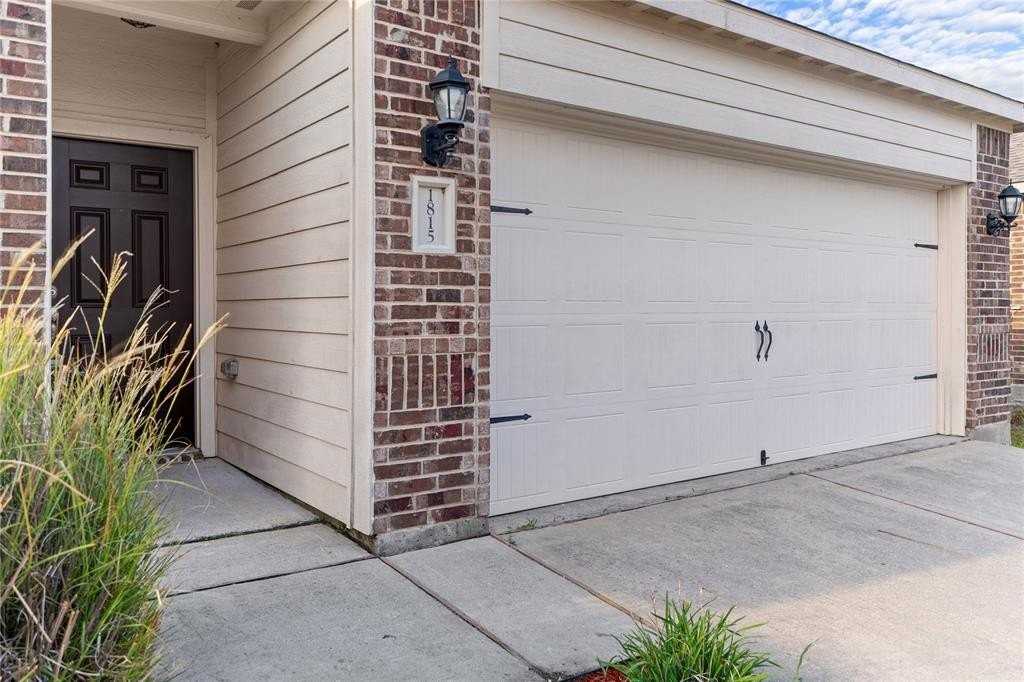 1815 Hot Springs Way - Photo 3 of 22