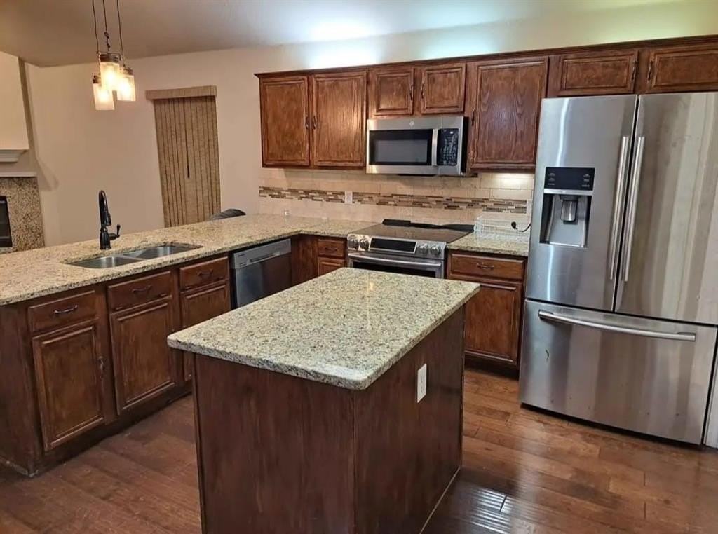 5326 Creek Ct - Photo 4 of 6