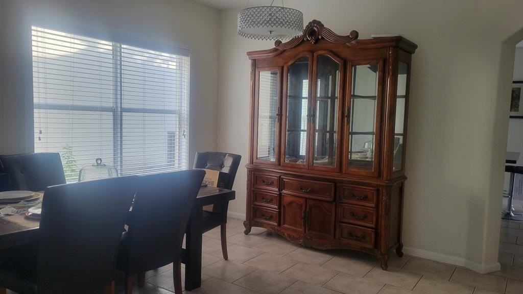 4349 Lake Tahoe Cir - Photo 4 of 10