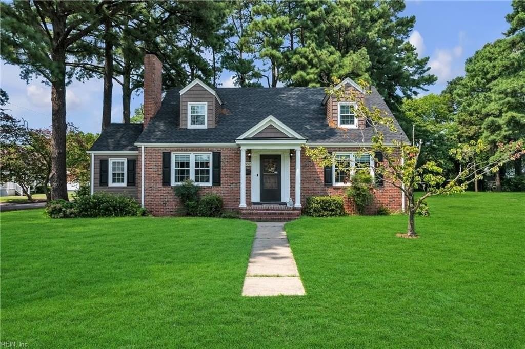 2832 Tait Terrace - Photo 3 of 30