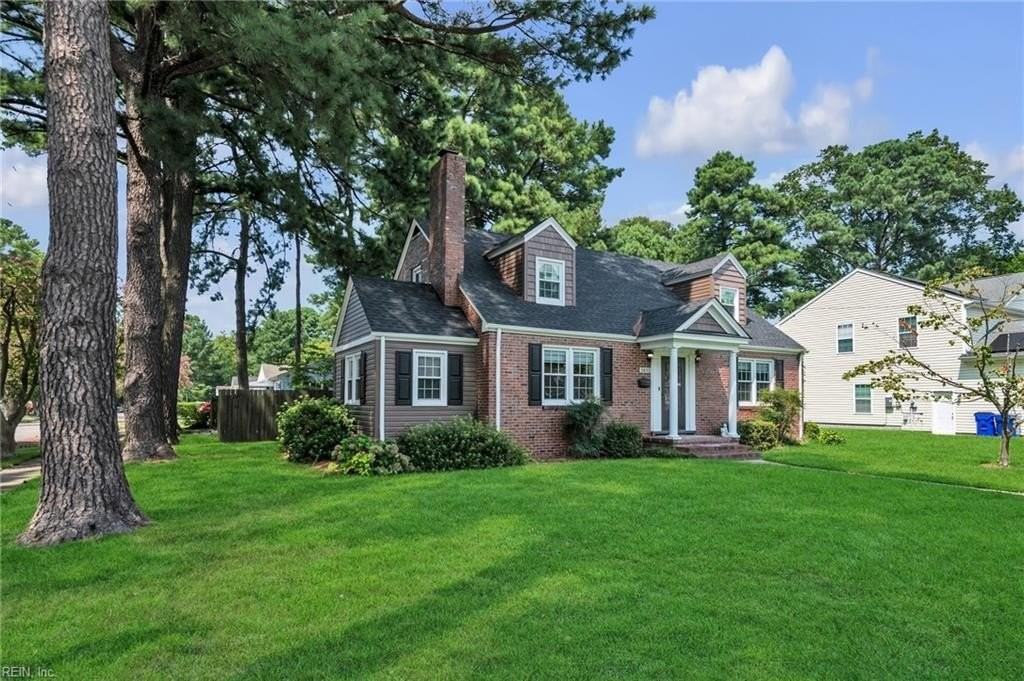 2832 Tait Terrace - Photo 4 of 30