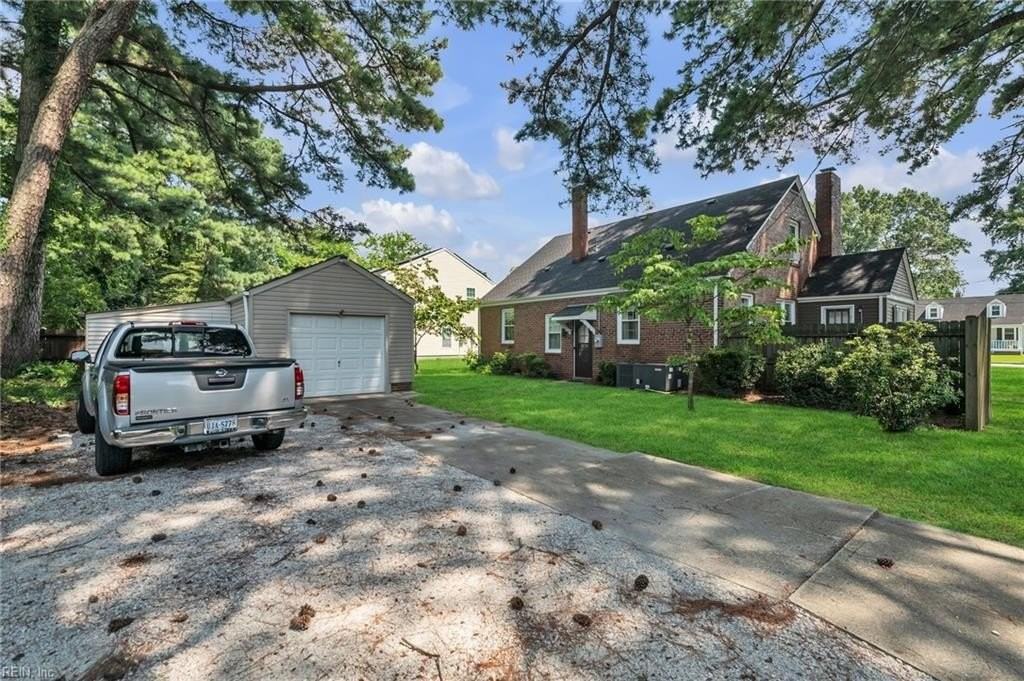 2832 Tait Terrace - Photo 6 of 30