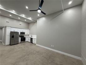 332 34th St #113 - Photo 1 of 1
