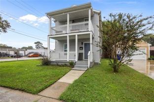 926 W 26th St - Photo 1 of 1