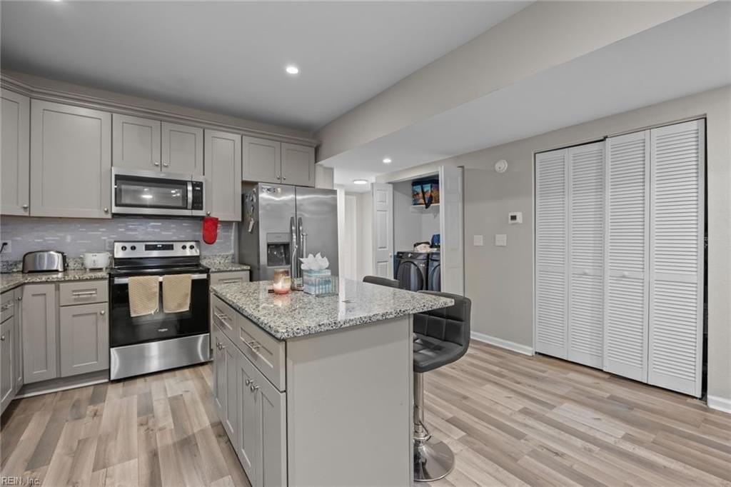 926 West 26th Street - Photo 5 of 29