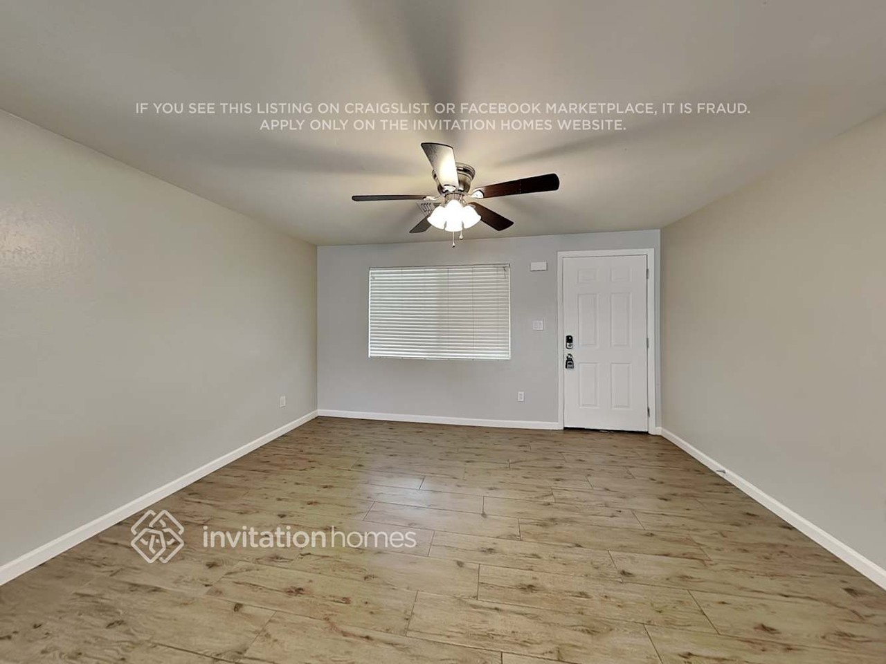 13620 N 38th St - Photo 3 of 18