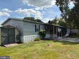 100 Woodland Ln - Photo 1 of 1