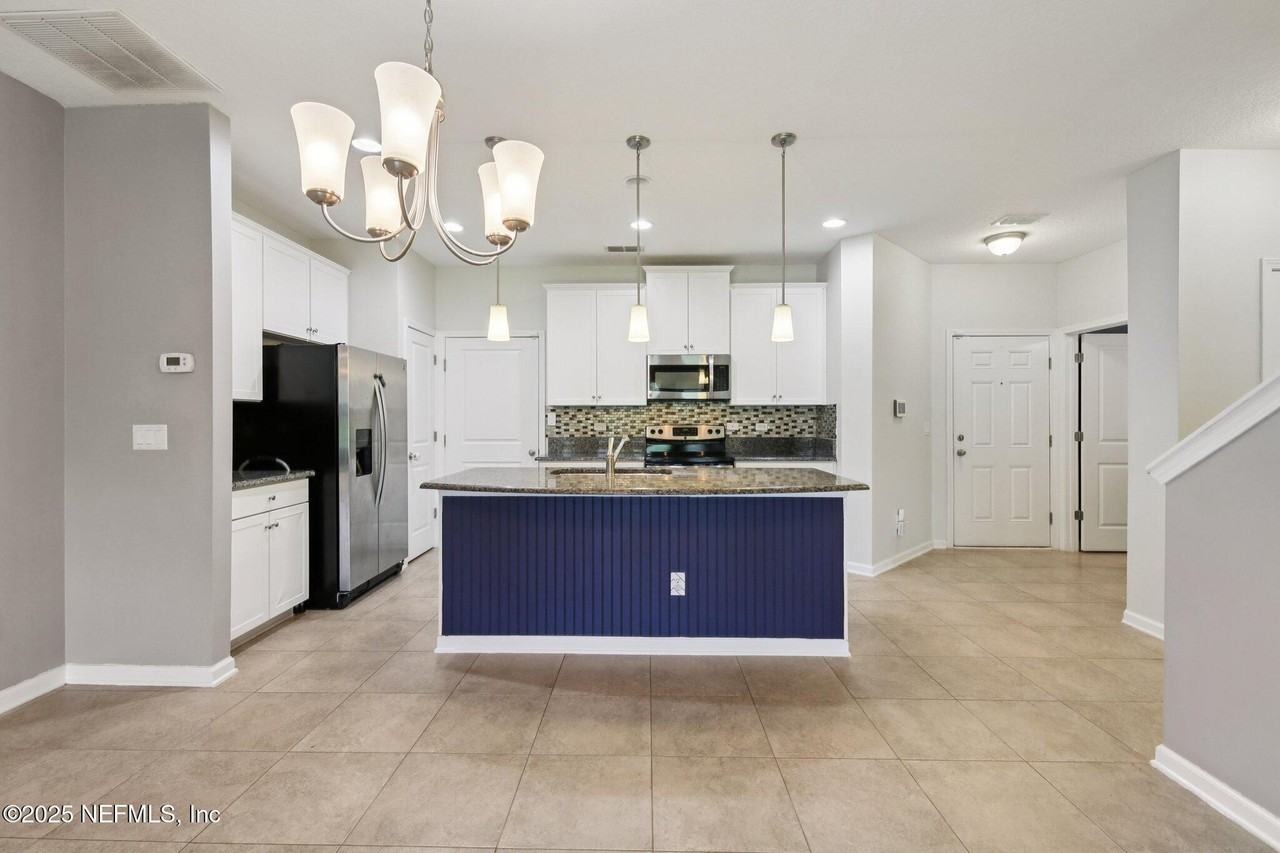 3215 Chestnut Ridge Way - Photo 7 of 30