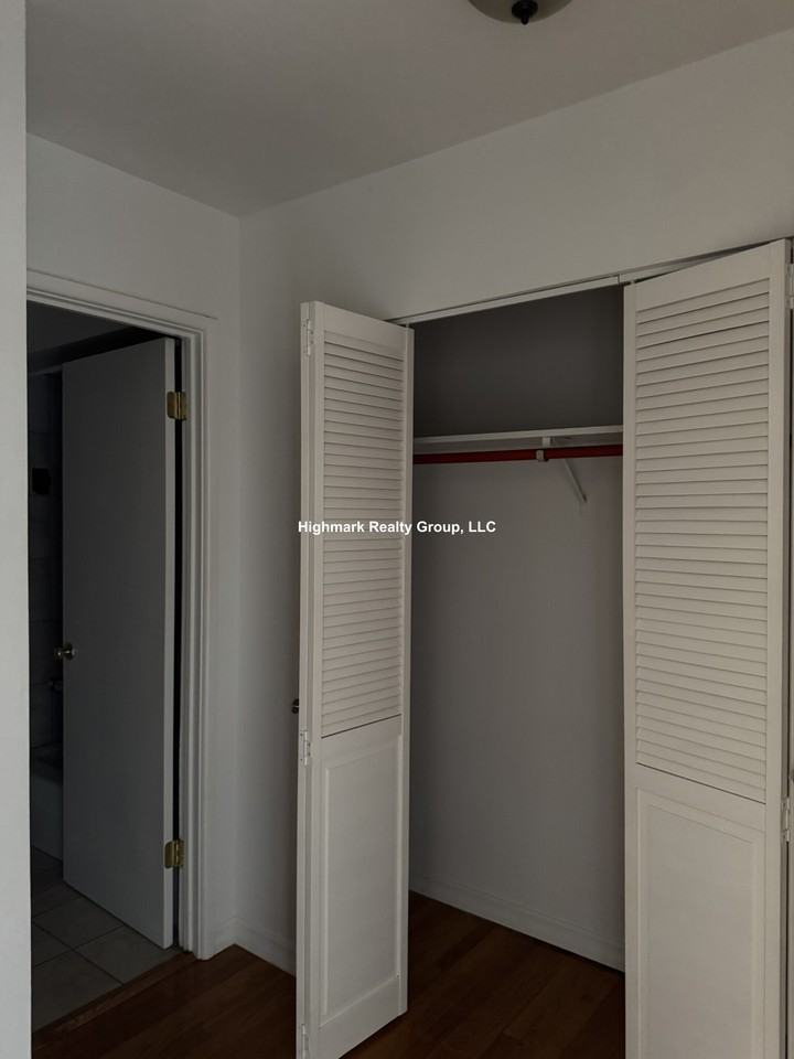 6830 N Sheridan Rd #561 - Photo 6 of 12