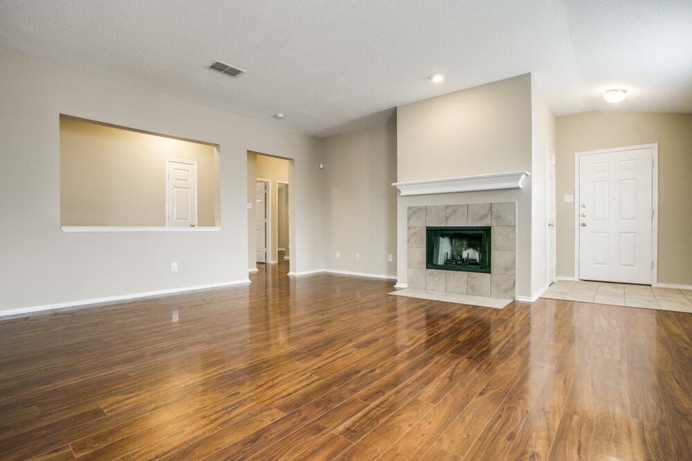 2536 Buffalo Run - Photo 2 of 10