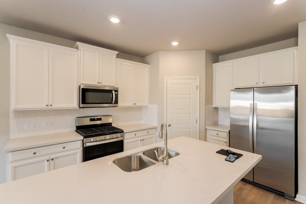 1417 Arcadian Lily - Photo 6 of 17