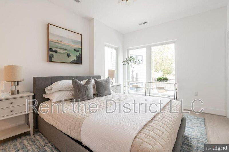 1415 Oak St Nw #201 - Photo 4 of 14