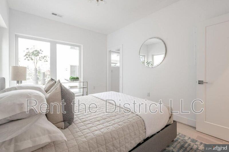 1415 Oak St Nw #201 - Photo 5 of 14