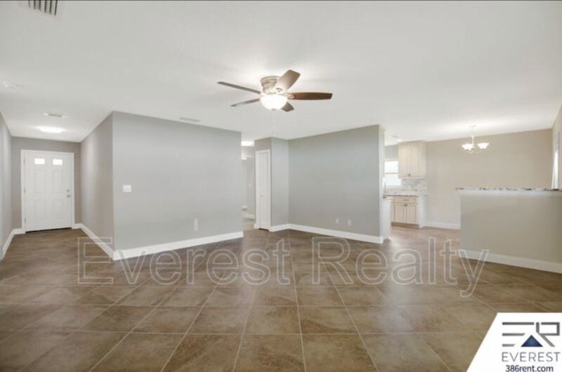 92 Rickenbacker Dr - Photo 6 of 34