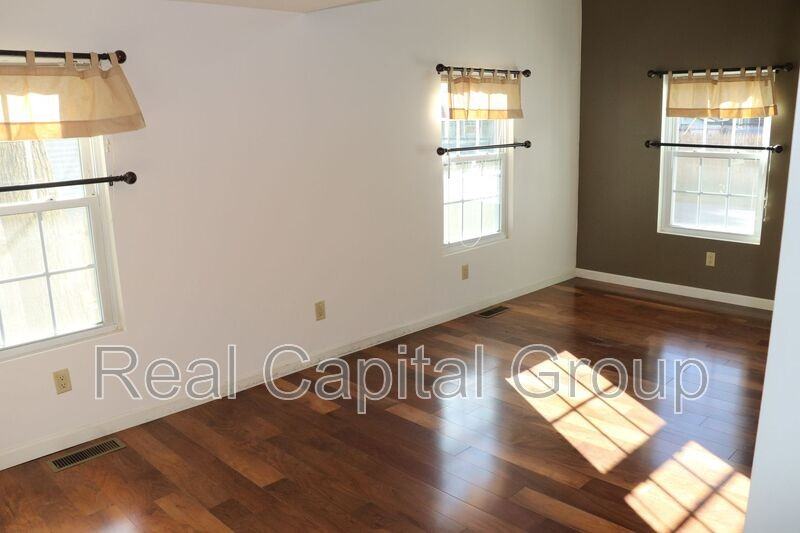 13 Katherine Ave - Photo 3 of 26