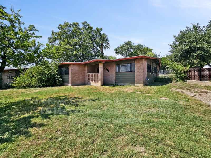 107 E Skyview - Photo 4 of 21