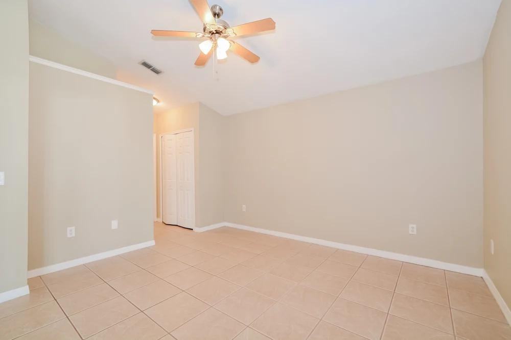 12540 Lynchburg Ct - Photo 2 of 11