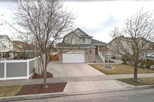 featured image of 1631 W Turin Dr